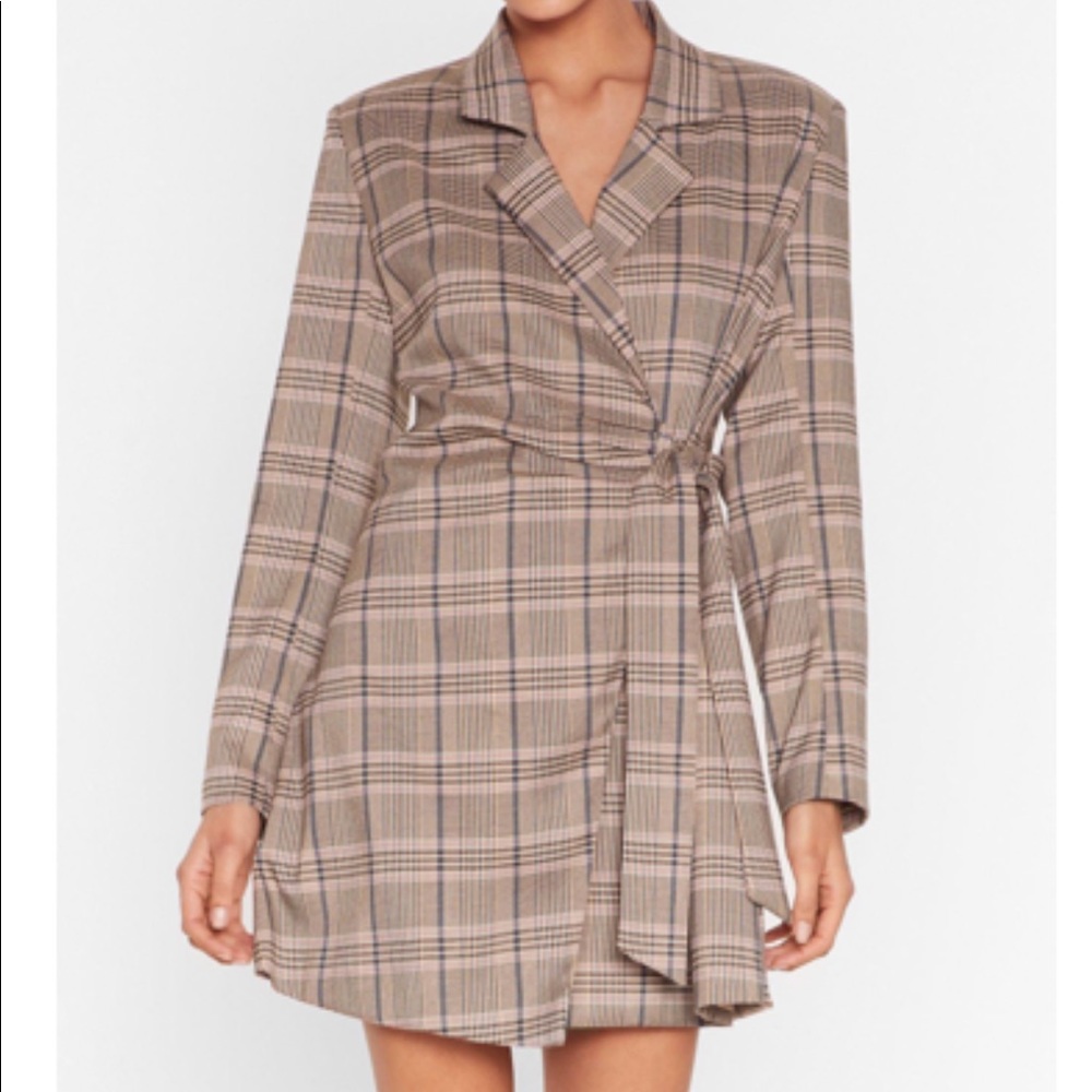 Nastygal Blazer dress (4)